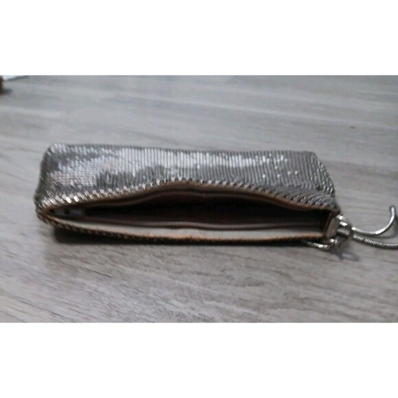 Vintage Metal Mesh Woman's Handbag Silver Color, Pre-owned, Vintage, Hong Kong - Picture 9 of 9